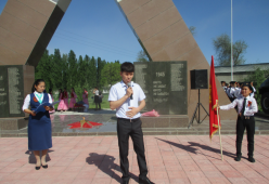 9 мая памятник в селе Кенеш.