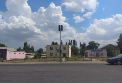 Светофор в центре села Кенеш